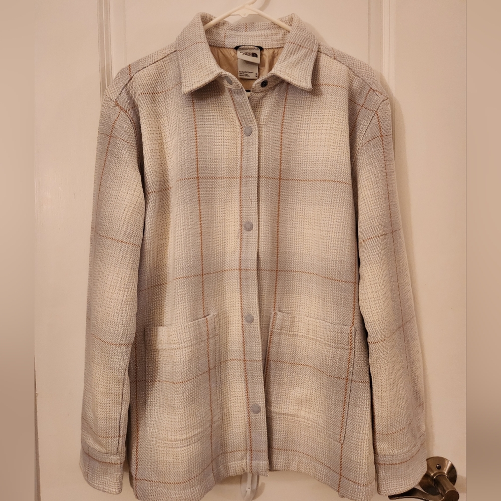 NWT North Face Shirt Jacket, M